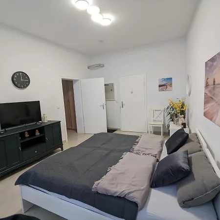 Schoenes Im Zentrum Von Ii Apartamento