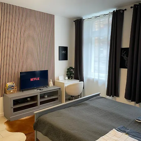 Schoenes Im Zentrum Von Ii קובלנץ